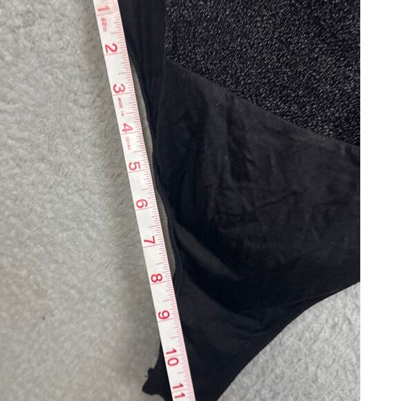 Lulus Stretch Bodysuit Square Neck Sleeveless Black Metallic Sparkle Size L NWT - Picture 7 of 9